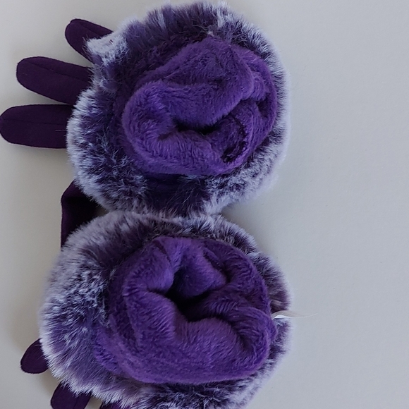 Nicole Marciano Gloves - Picture 3 of 5